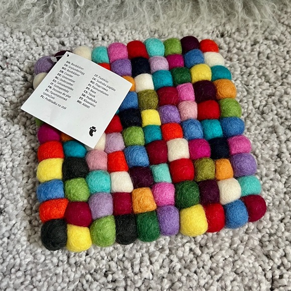 Colourful Trivet for Hot Dishes/Pots 100% Wool NEW WITH TAGS - Picture 4 of 11